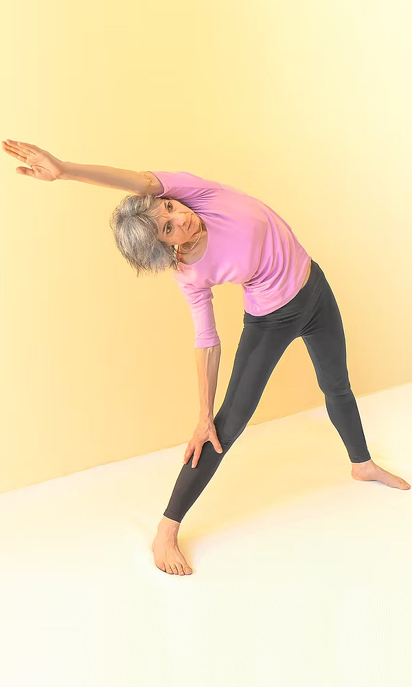 Dreieck – trikoṇāsana